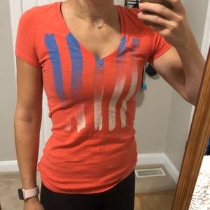 V-neck American eagle tee